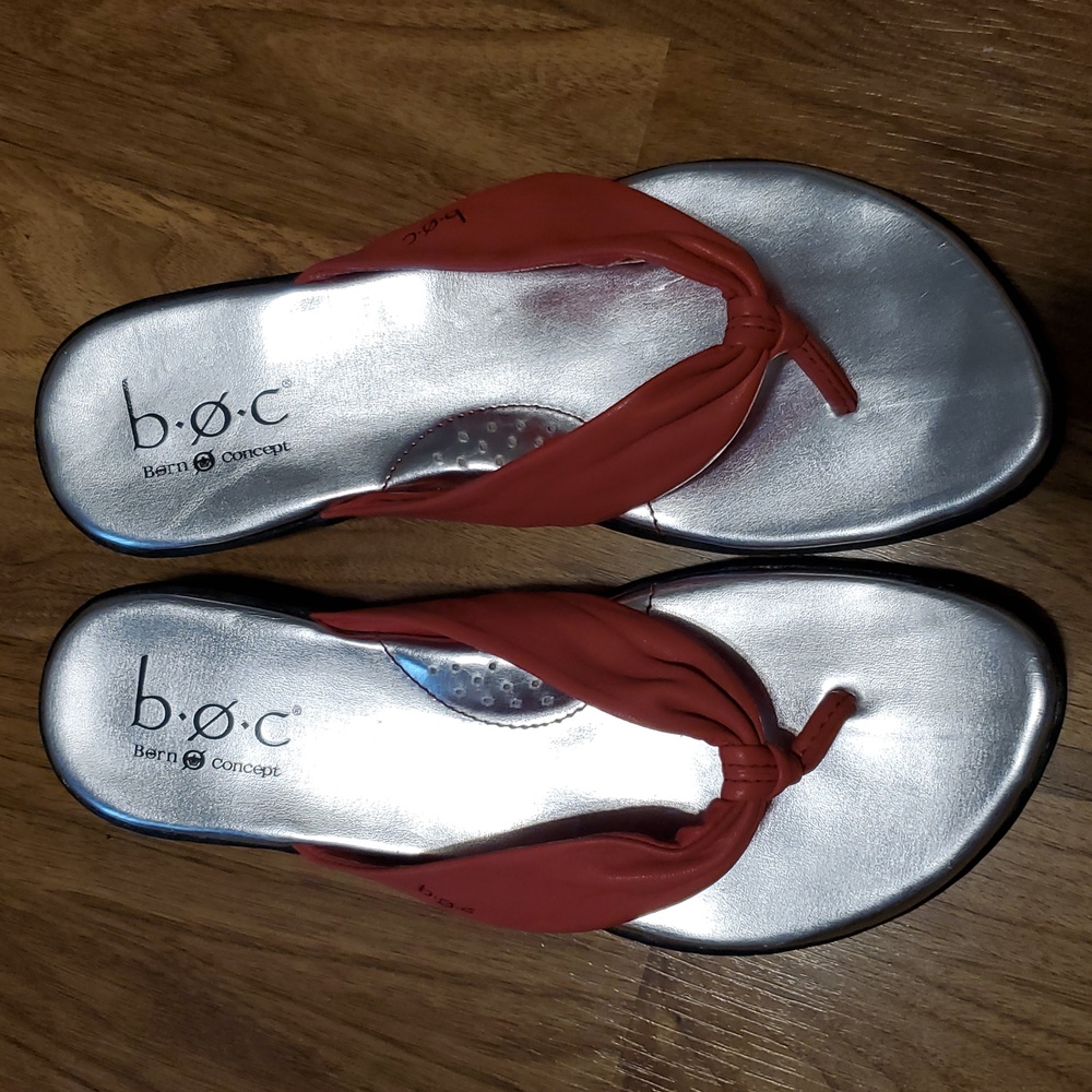 b.o.c. Born Concept Women's Coral And Silver Thong Sandals Flip Flops Size 7 - Picture 3 of 14